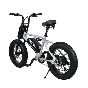 UDX 204 Silver Grey