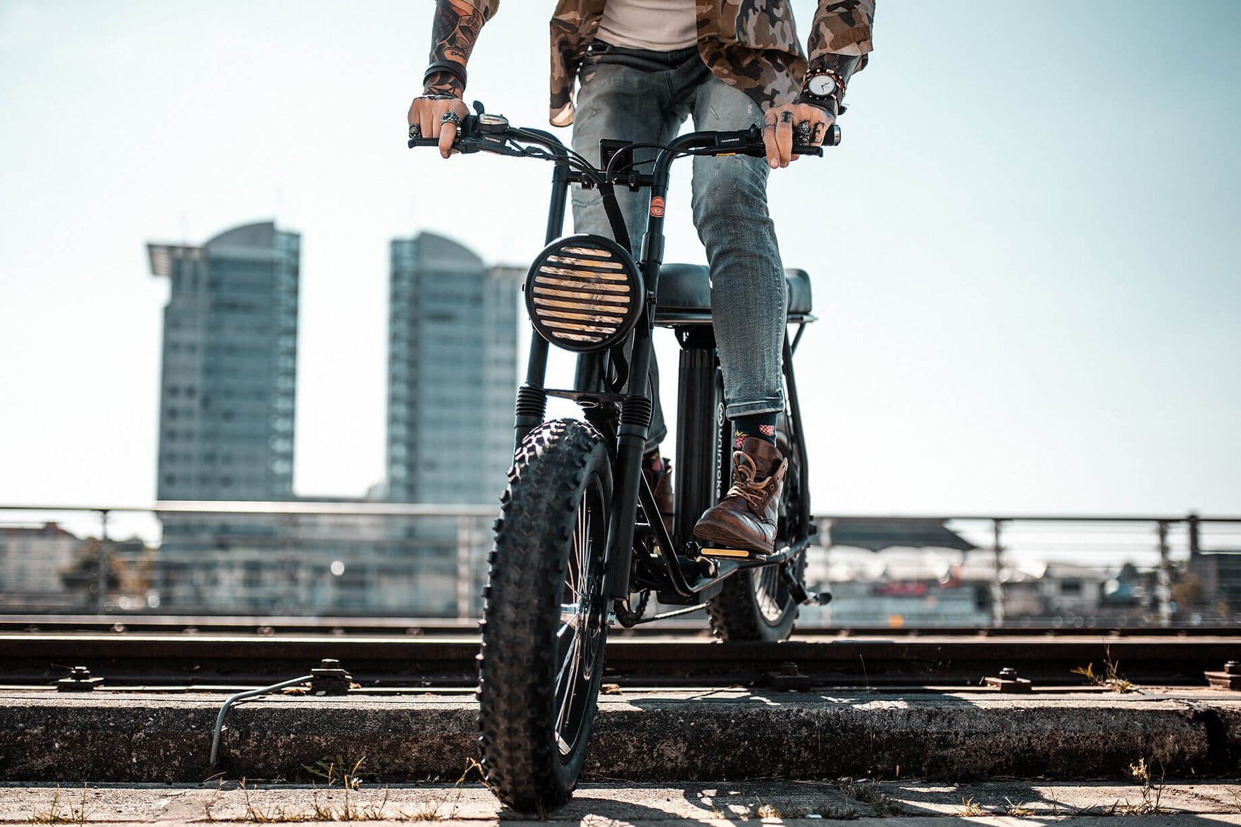 Suspension fork