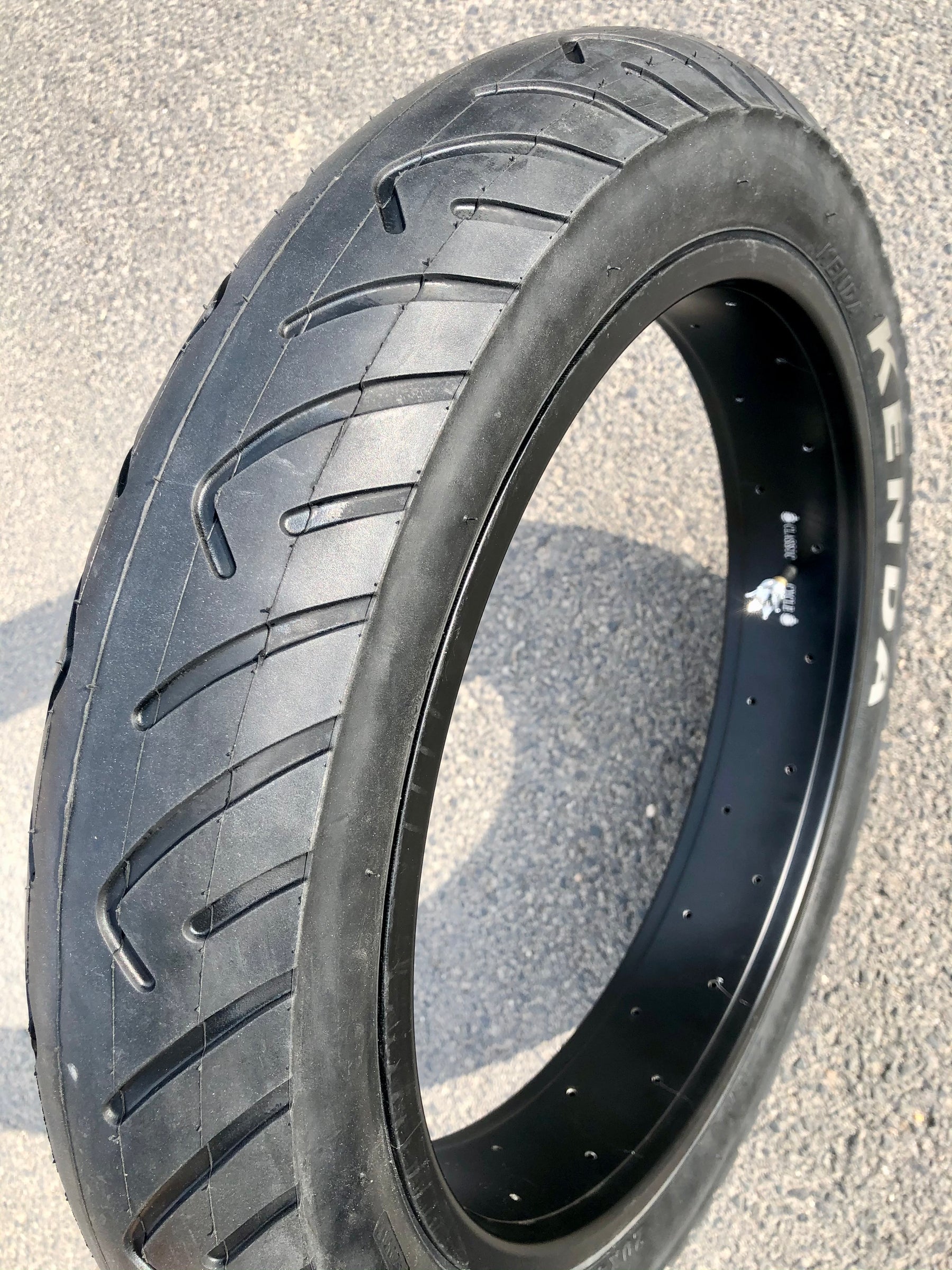Kenda Kraze 20 x 4 1/4 Tire
