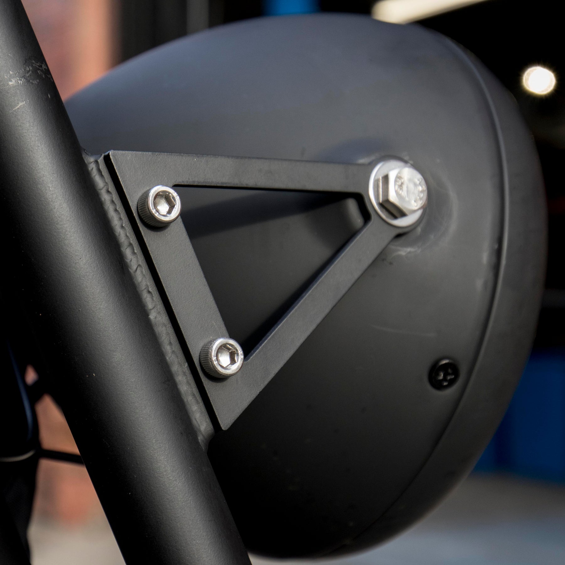 Lampenhalterung für 7 Zoll Frontscheinwerfer-Urban Drivestyle Berlin GmbH